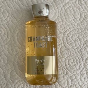 NWT Champagne toast shower gel full size 10oz